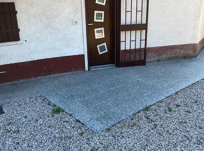 Apartment House Dory Con Parcheggio Privato Interno Gratis E Internet