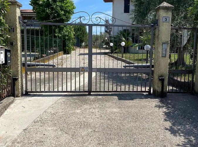 Apartment House Dory Con Parcheggio Privato Interno Gratis E Internet *