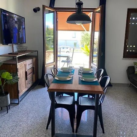 House Dory Con Parcheggio Privato Interno Gratis E Internet 拉齐塞